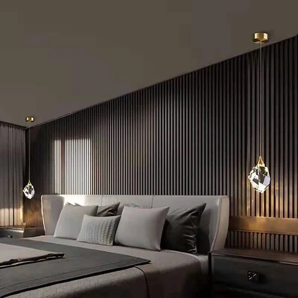 Luminária de teto pendente moderno Brock com design em cristal e acabamento dourado DCD02103  Lustres Gênesis - o melhore site da Internet para comprar Lustre SINDORA